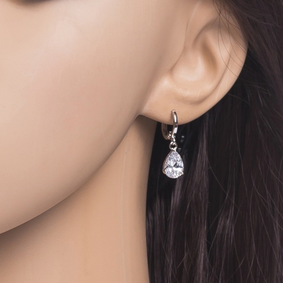 NEW sterling silver pink crystal earrings - Picture 3 of 3